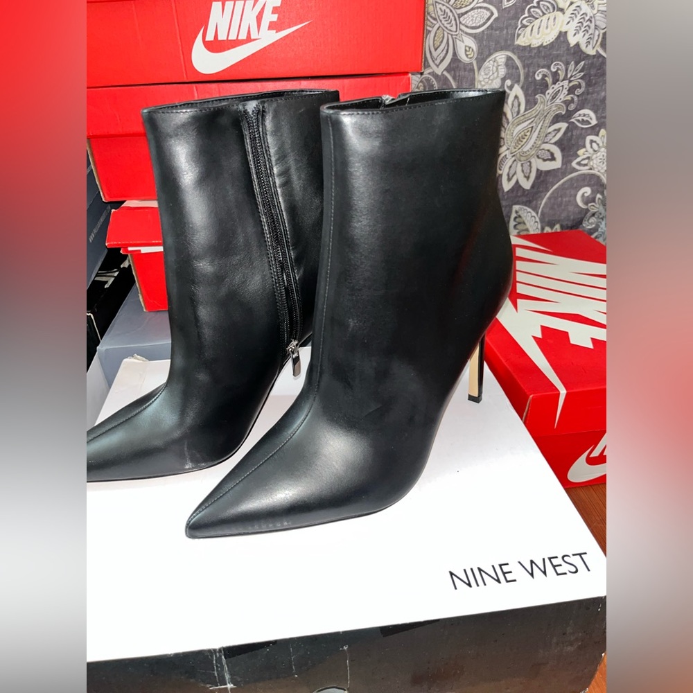 Nine West Black Pointed Toe Heeled Boots